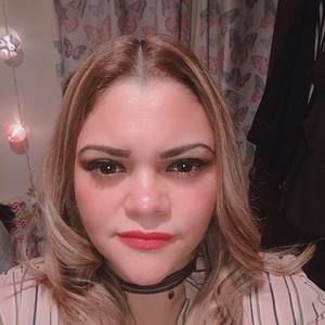 Meet your Posher, Ivon